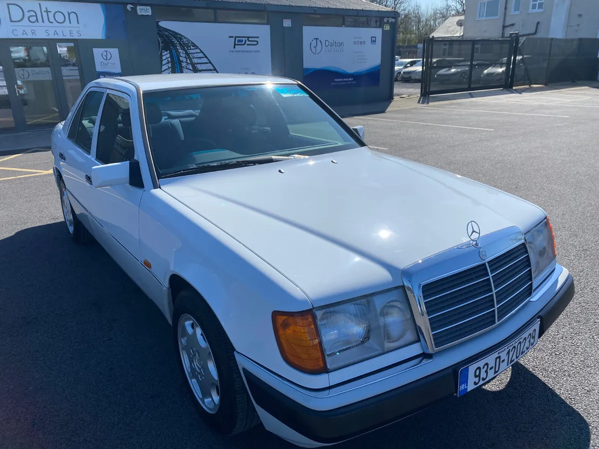 MERCEDES 280e 1993 AUTOMATIC LOW KLMS - Image 3