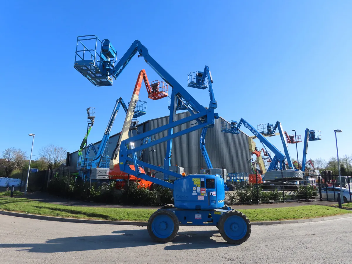 Genie Z45/25J Articulating Boom Lift - Image 4