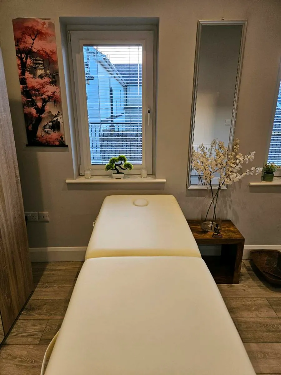 Massage table - Image 4