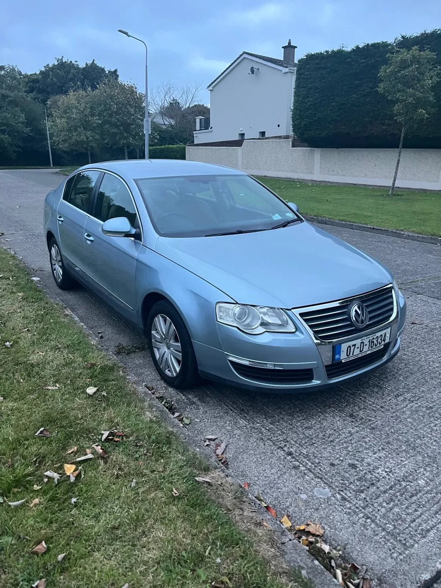 Volkswagen Passat B6 - Image 1