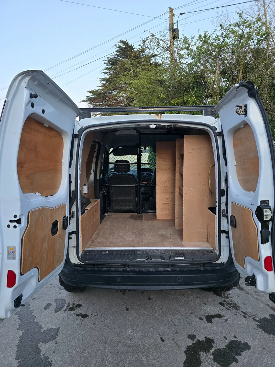 €3999 Renault Kangoo 2016 diesel ⛽️ doe&tax€3999 - Image 1