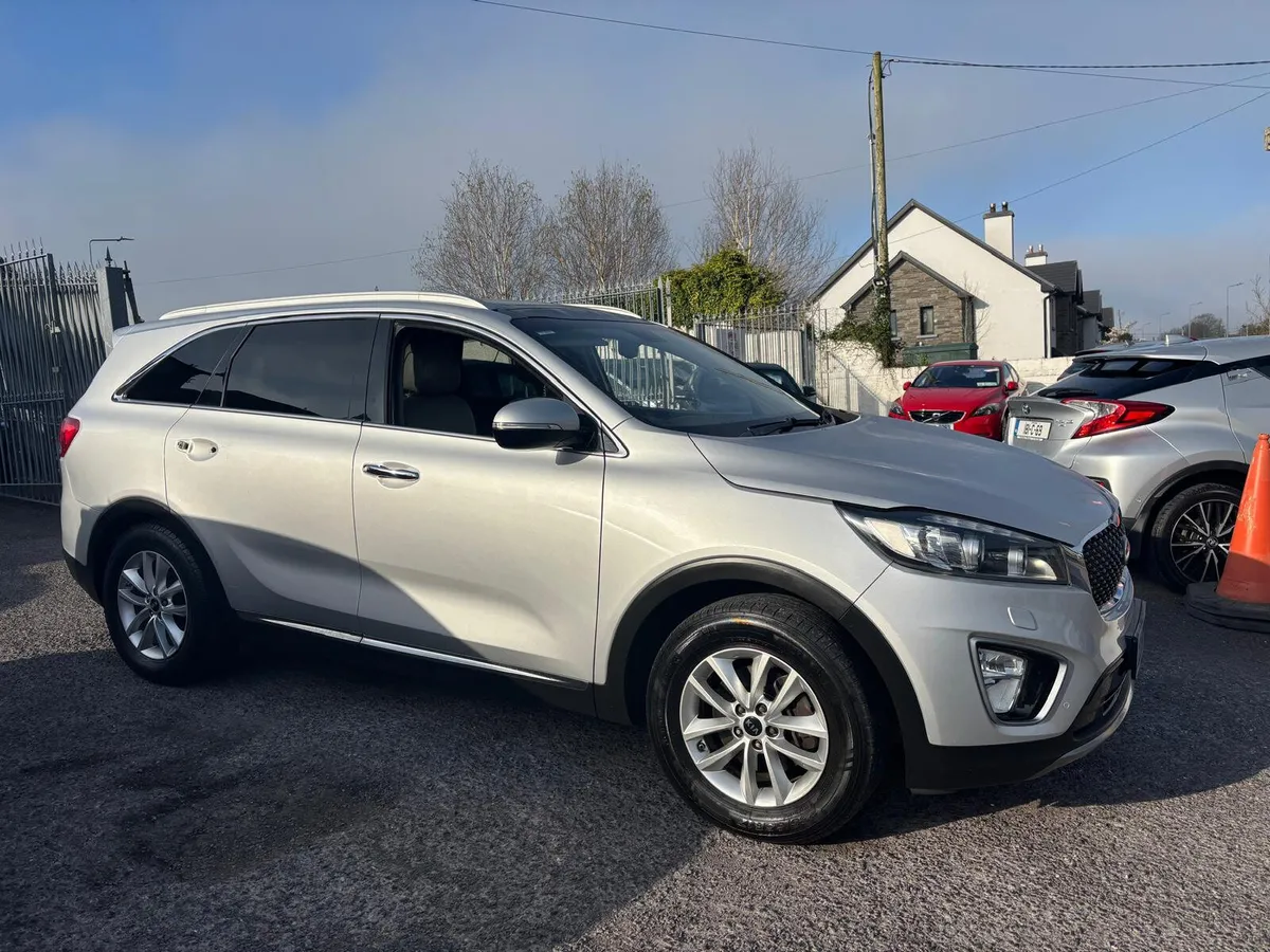 Kia Sorento 2015  PLATINUM  7  SEATER  IMMACULATE - Image 3