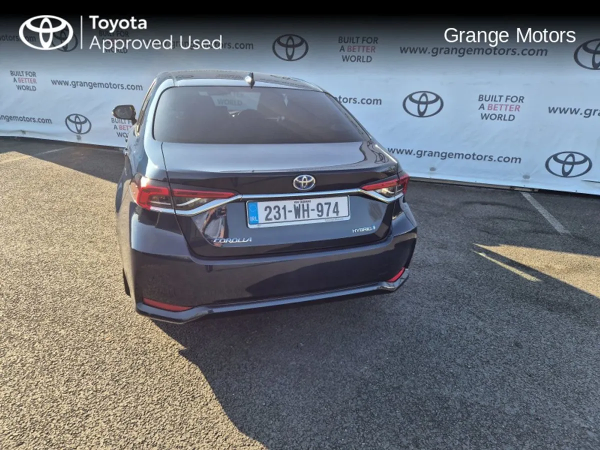 Toyota Corolla Luna Sport Saloon full Service His - Image 4