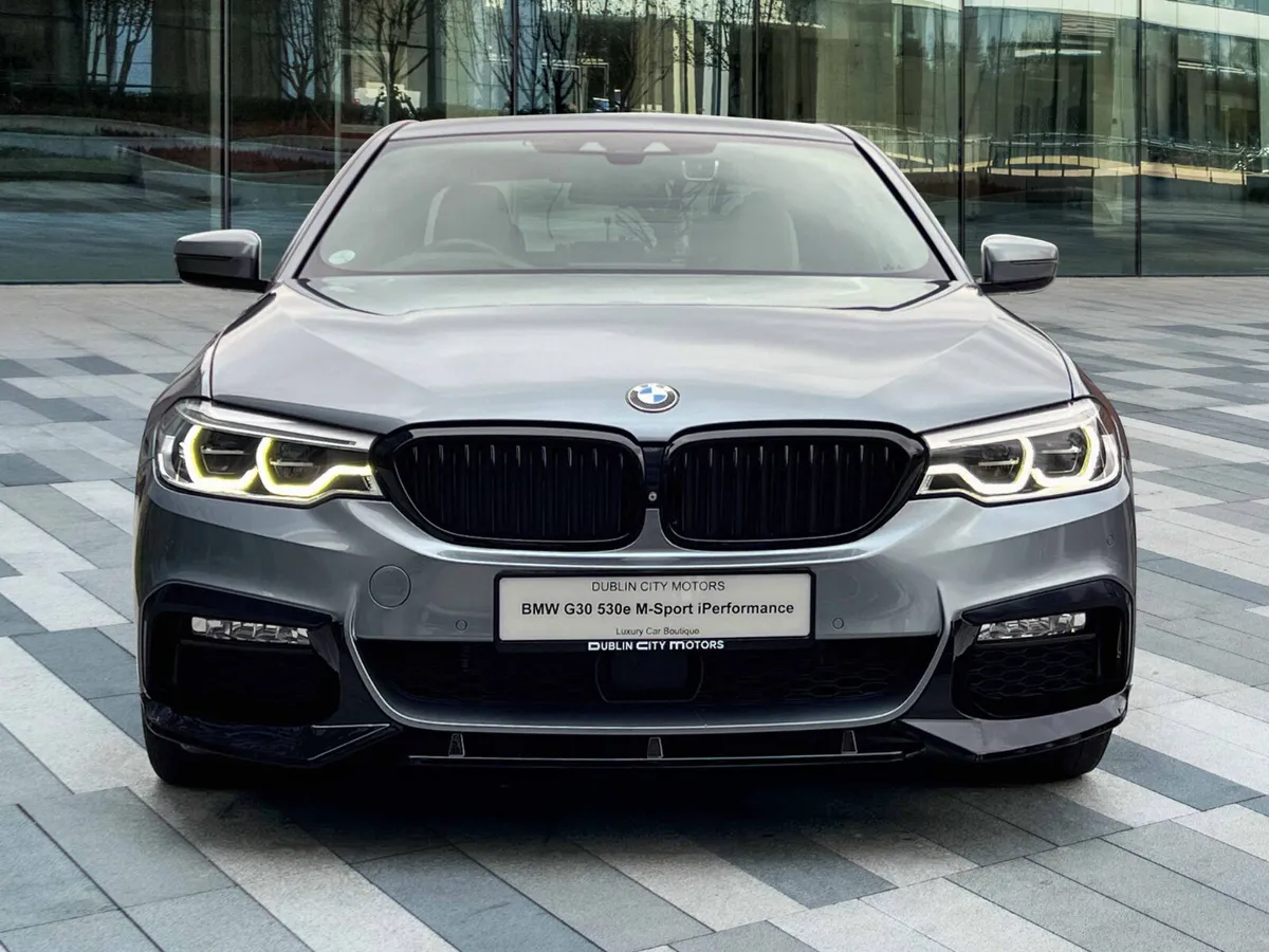 BMW G30 530e M Sport iperformance *Excellent Spec* - Image 2