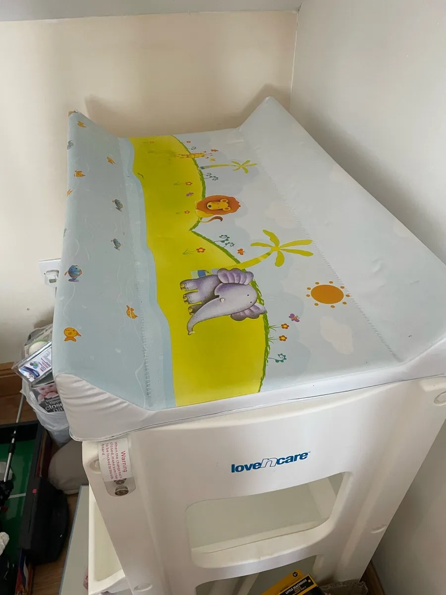 Baby changing unit - Image 3