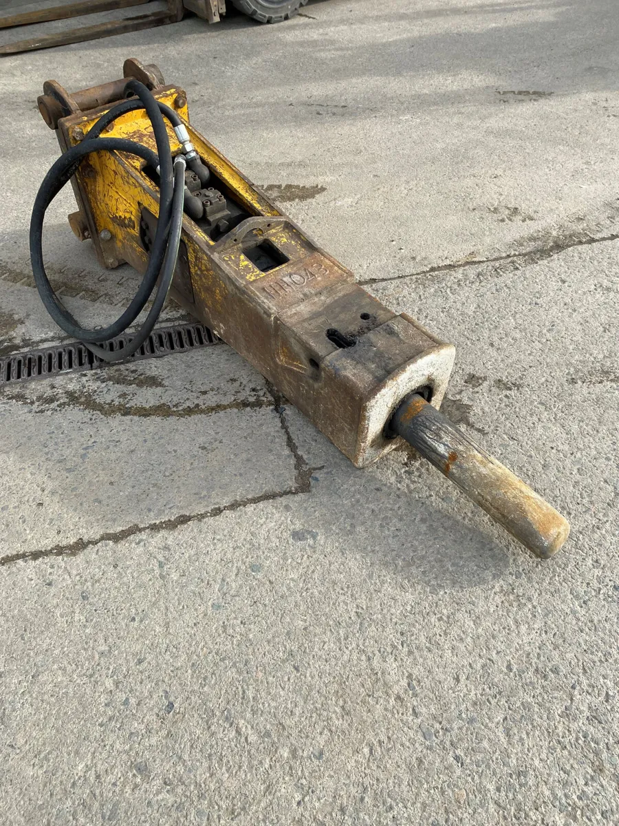 INDECO HP1500 13T ROCK BREAKER - Image 3