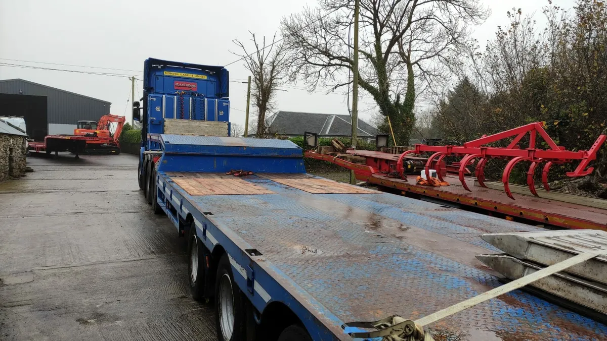 Broshuis 9ft extendable low loader - Image 3