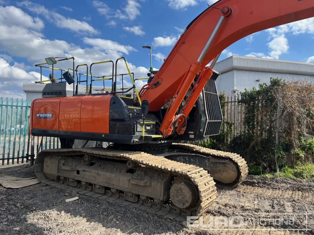 2019 Hitachi ZX350LC-6 - Image 4