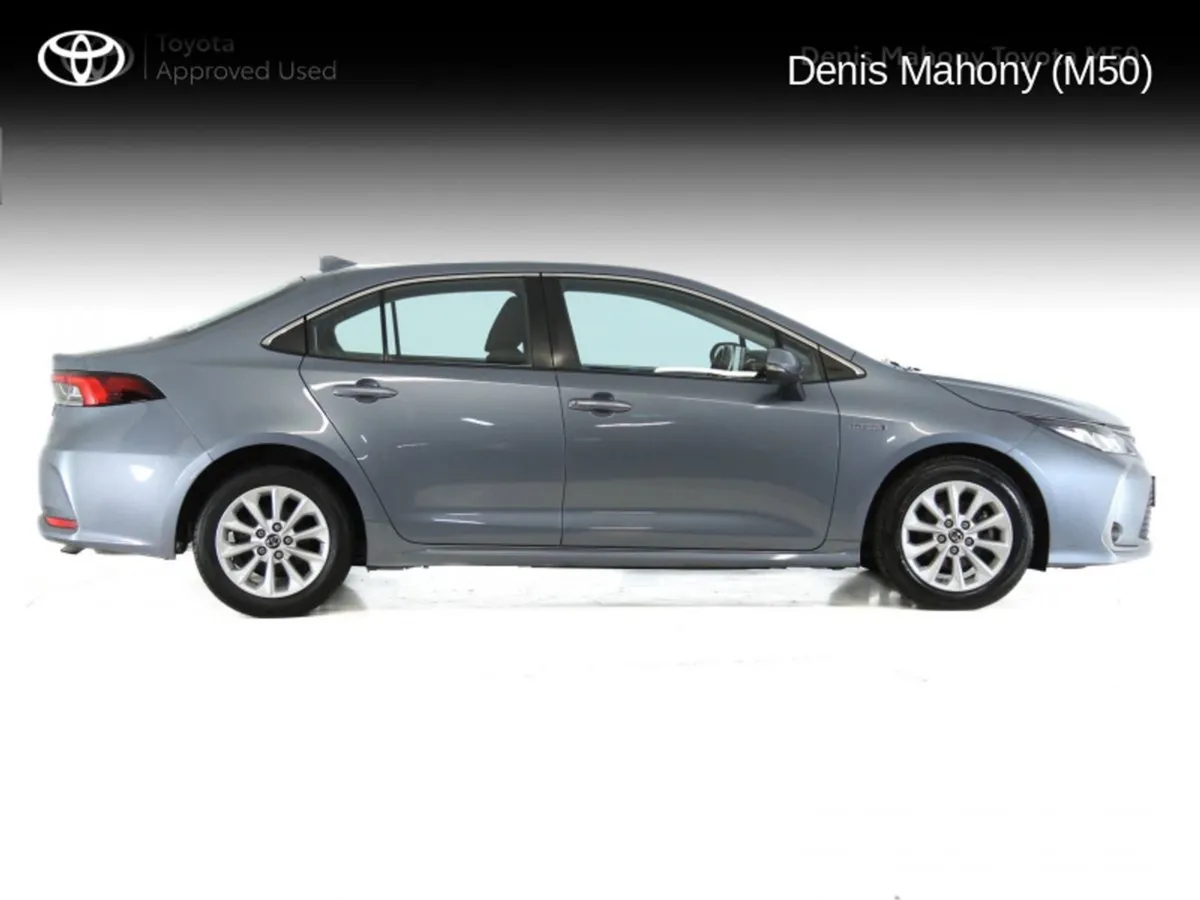 Toyota Corolla Luna Saloon Hybrid Auto - Image 3