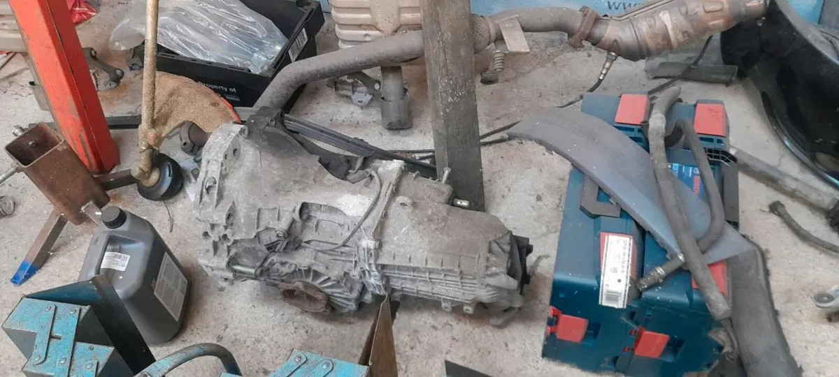 VW Transporter T5 2005 & Audi A4 2004 for breaking - Image 2