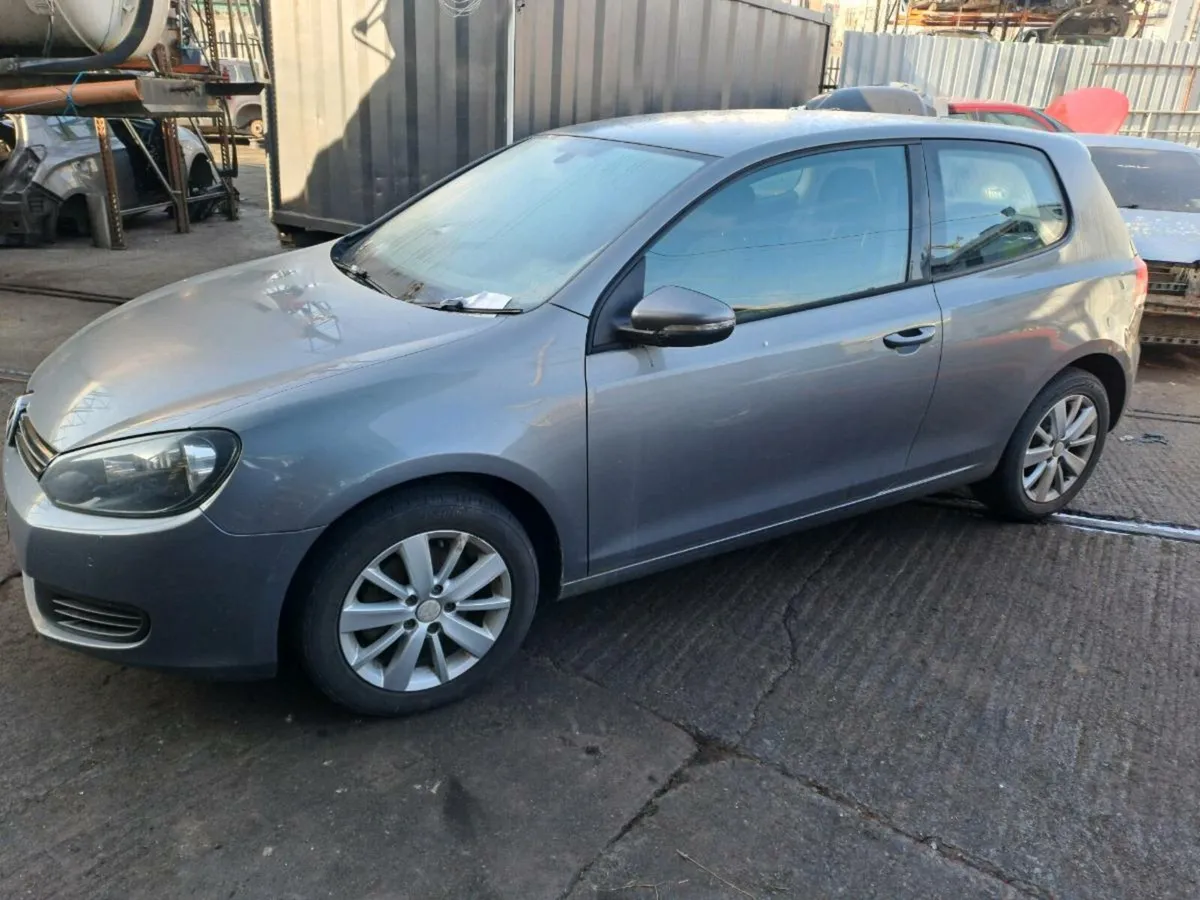 12 Vw Golf 1.4 tsi  breaking for parts - Image 2