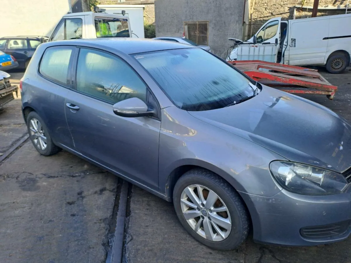 12 Vw Golf 1.4 tsi  breaking for parts - Image 4