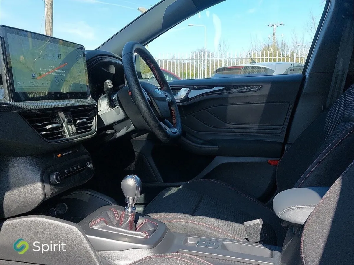 Ford Focus St-line 1.0l 125PS Mhev - Image 4