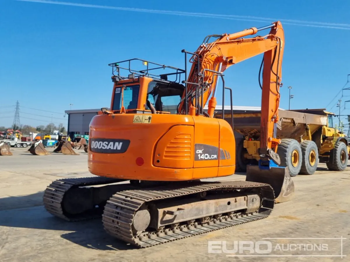 2016 Doosan DX140LCR - Image 2