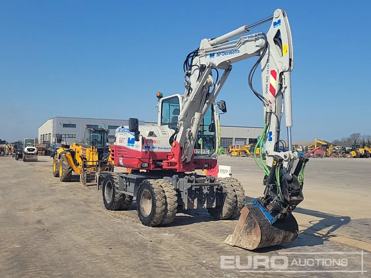 2021 Takeuchi TB295W - Image 3