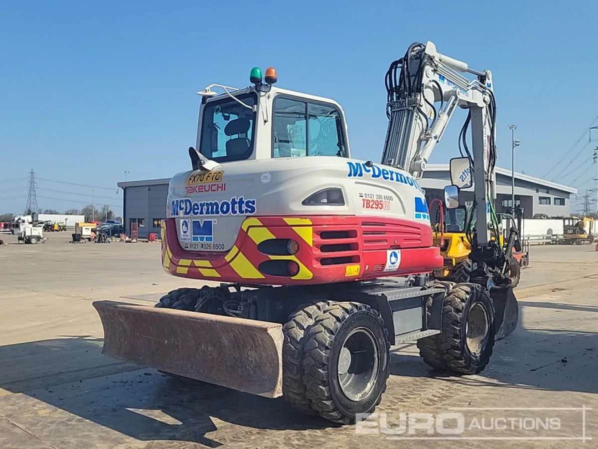 2021 Takeuchi TB295W - Image 2