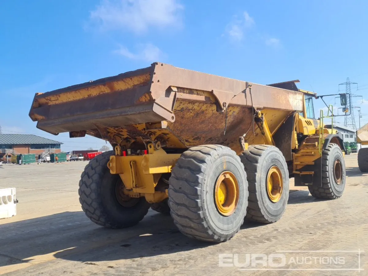 2017 Bell B20E - Image 2