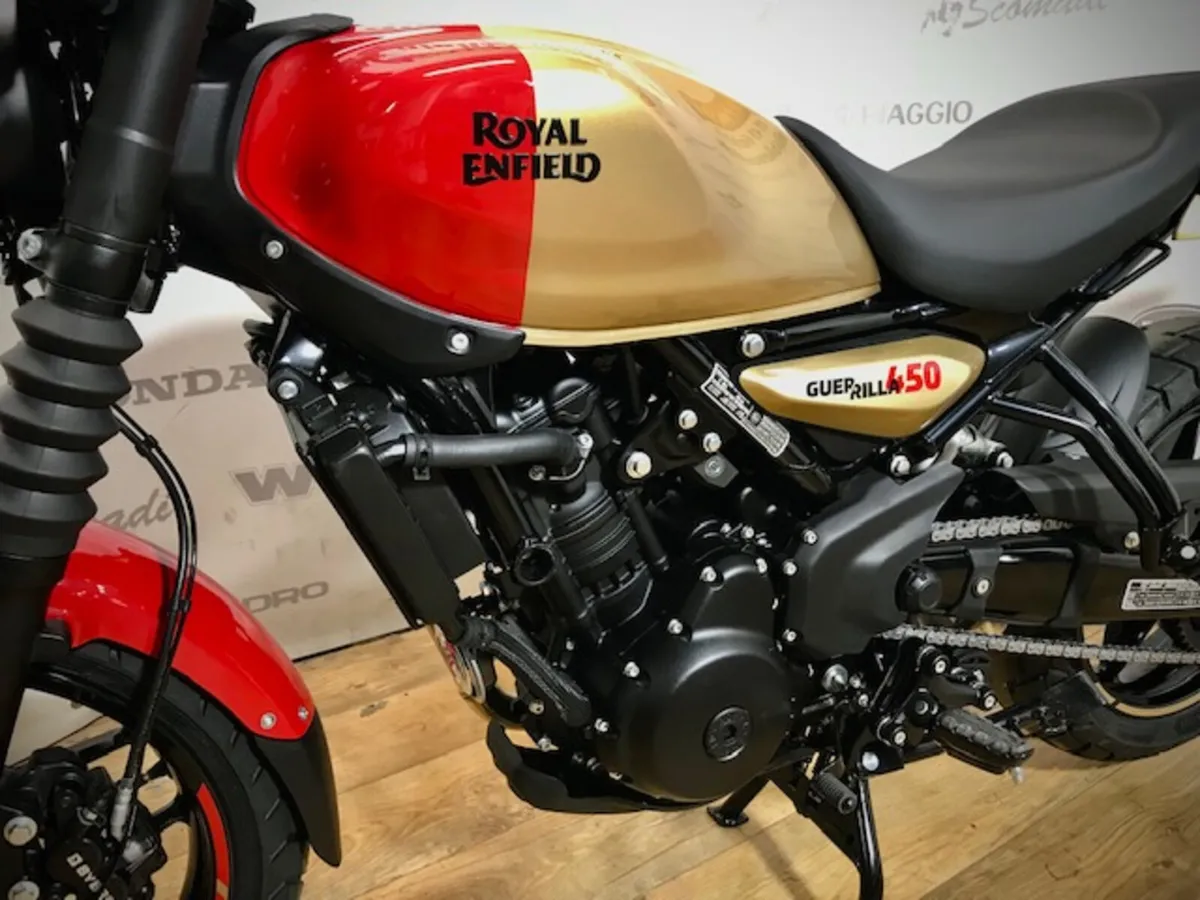 Royal Enfield GUERRILLA 450 - Image 4