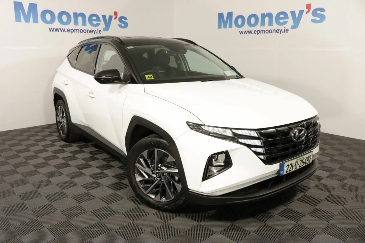 Hyundai Tucson Executive 1.6l Diesel SUV - Image 1