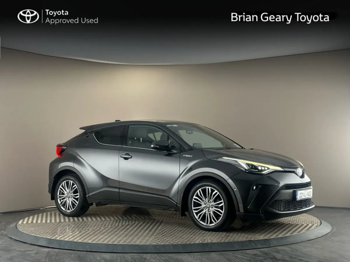Toyota C-HR HYBRID SOL - Image 1