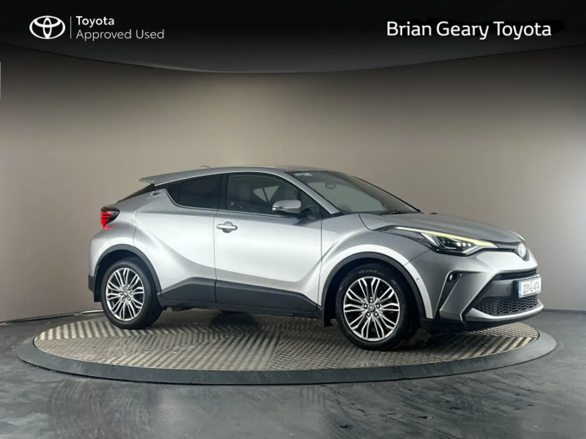 Toyota C-HR HYBRID SOL - Image 1
