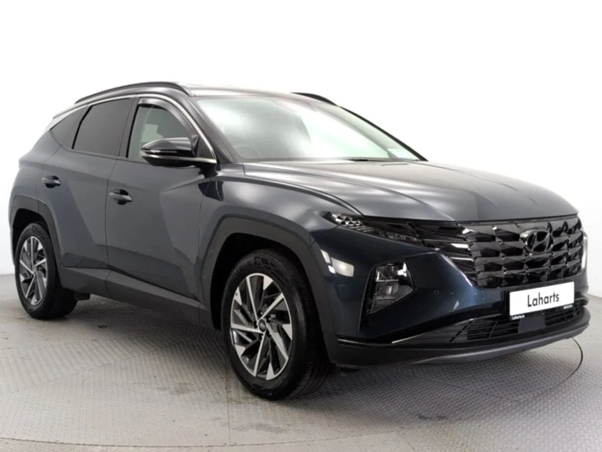 Hyundai Tucson Ix35 Executive Plus 2 Tone - Image 1