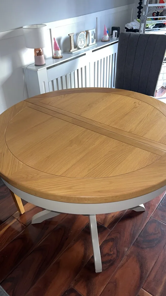 Kitchen Table & 6 chairs - Image 3