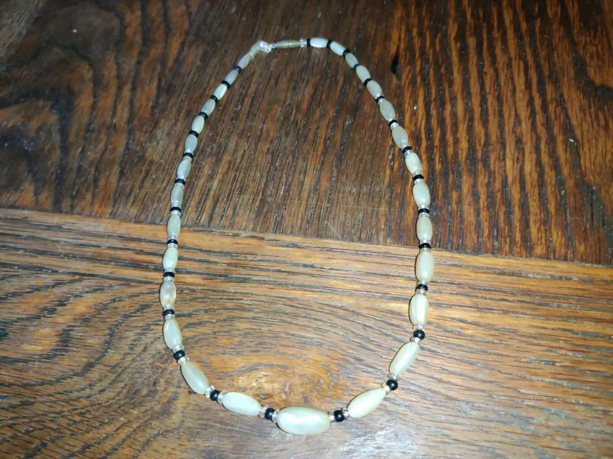 MOTHER OF PEARL, 16"Vintage CHUNKY Necklace ! - Image 3