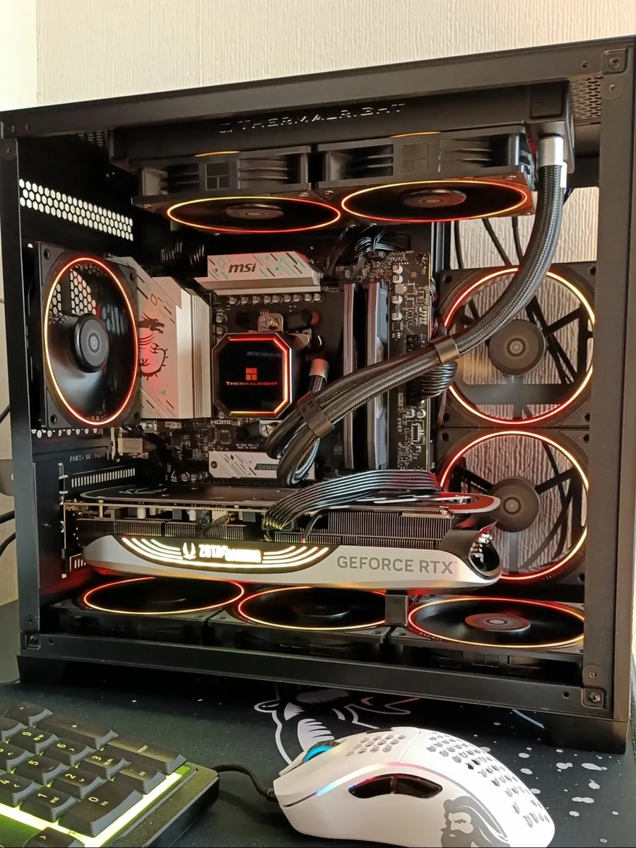 FOR SALE: The Ultimate Gaming Rig - Image 4