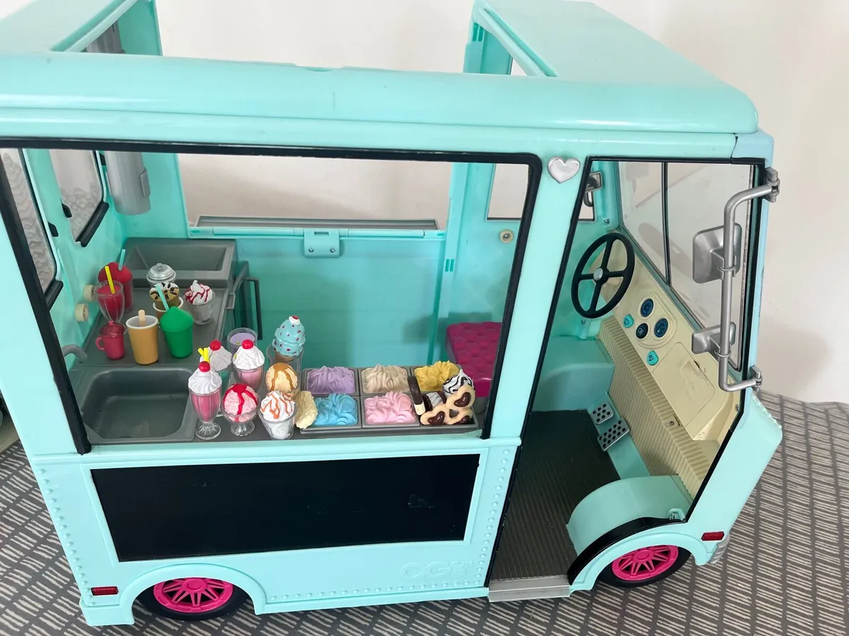 Toys - Image 1