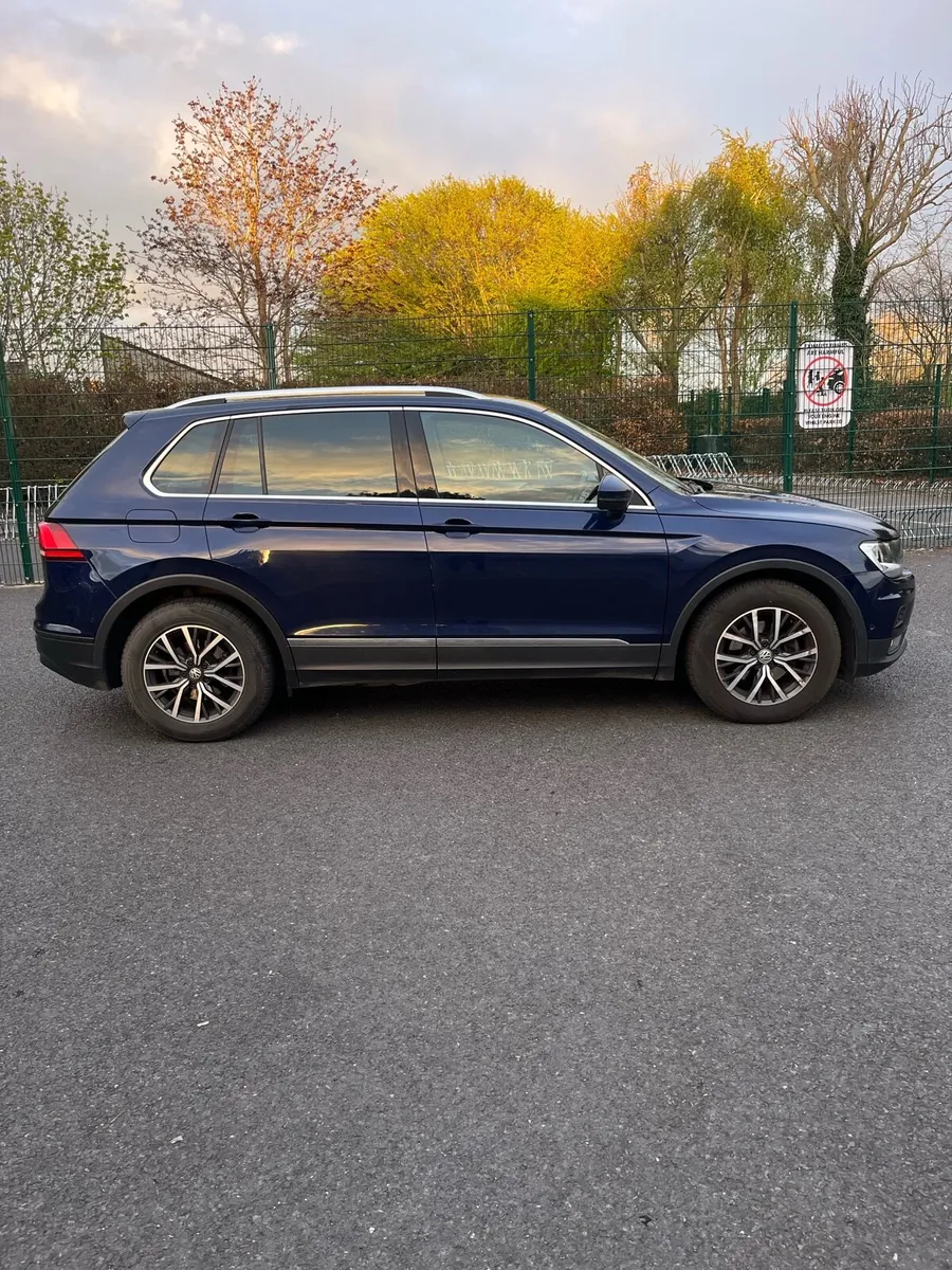 2019 (192) Volkswagen Tiguan - Image 1