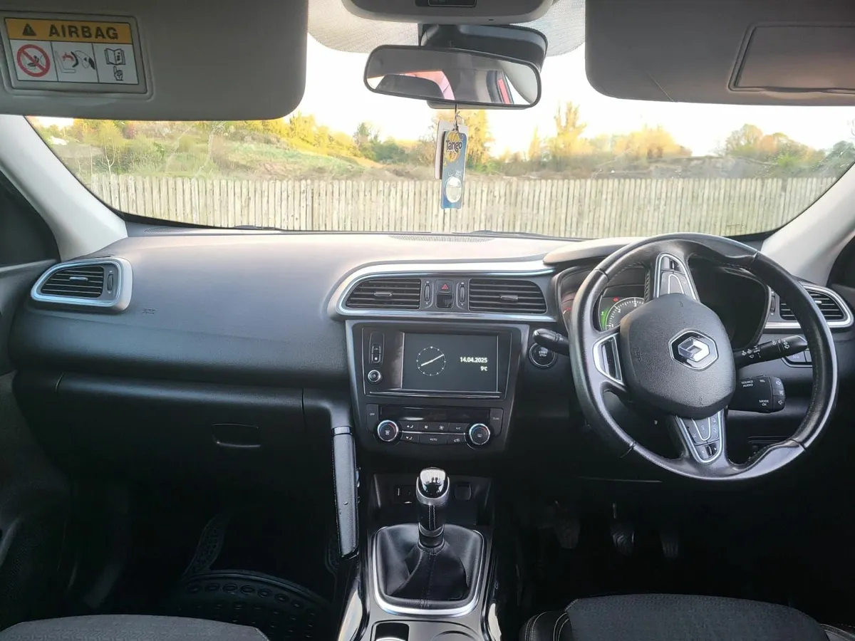 Renault Kadjar 2015 - Image 2