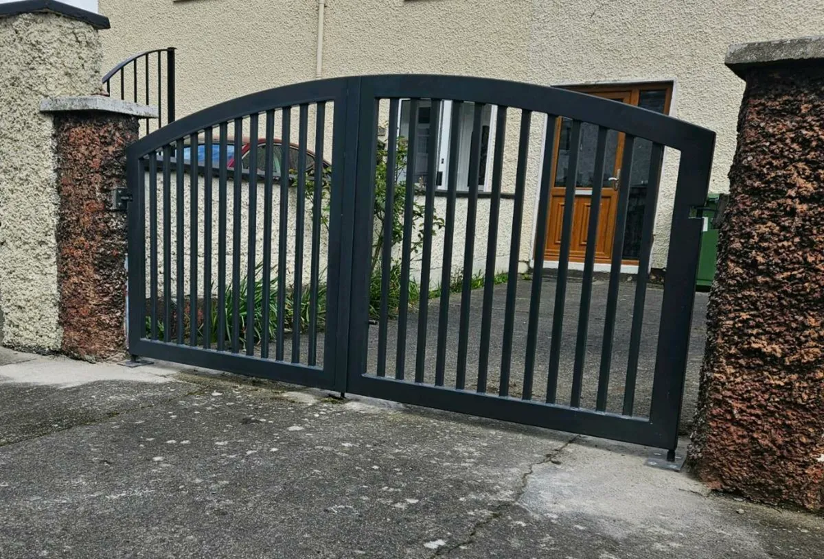 Gates and Railings - Image 4