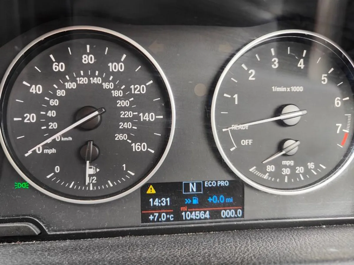 2015 BMW 218i Grand Tourer 7 Seats - Image 3