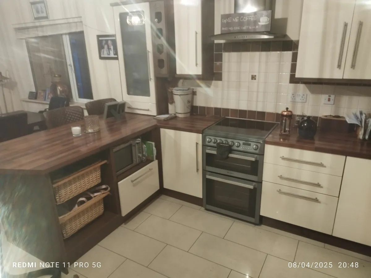 Full kitchen - Image 4
