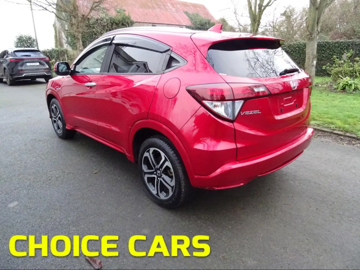 Honda Vezel 1.5 Auto Hybrid Z Spec - Image 4