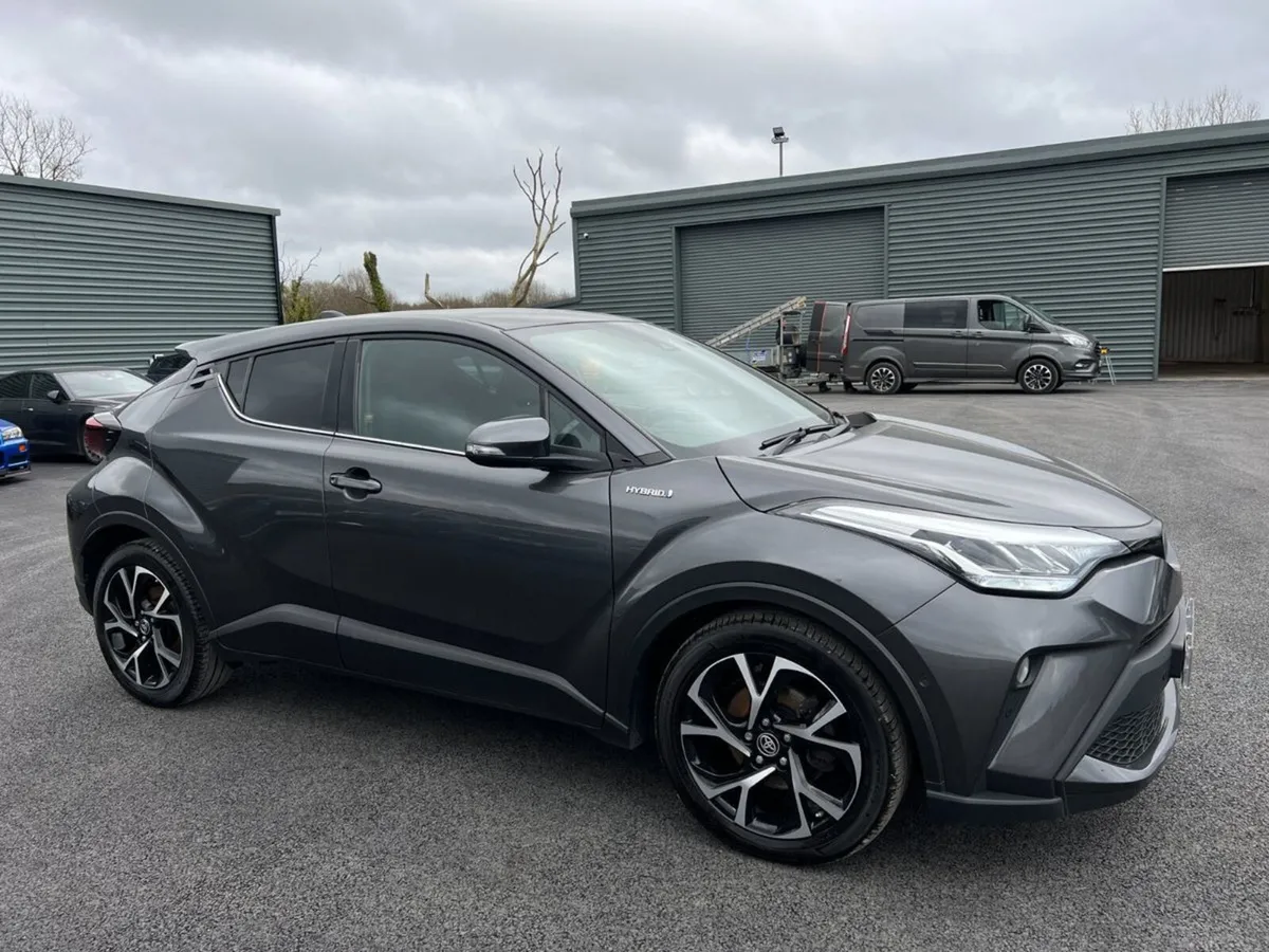 Toyota C-HR 2022 Design 1.8 CVT HEV - Image 1