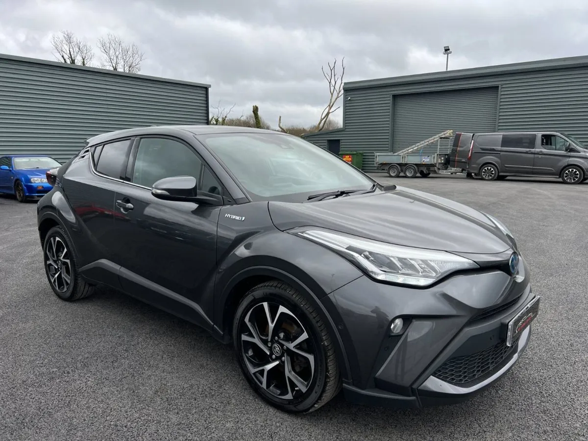Toyota C-HR 2022 Design 1.8 CVT HEV - Image 2