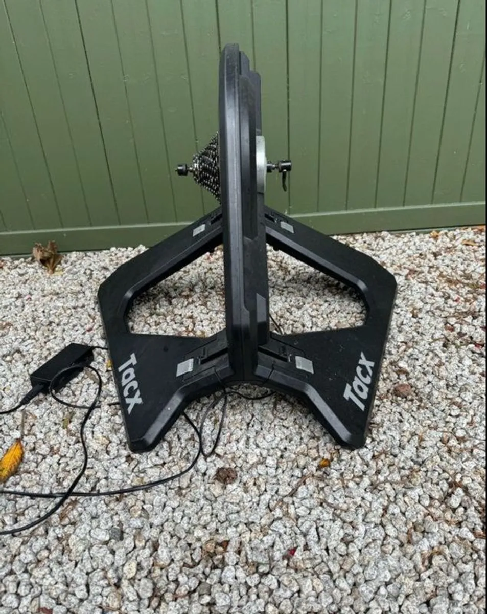Neo smart trainer - Image 1