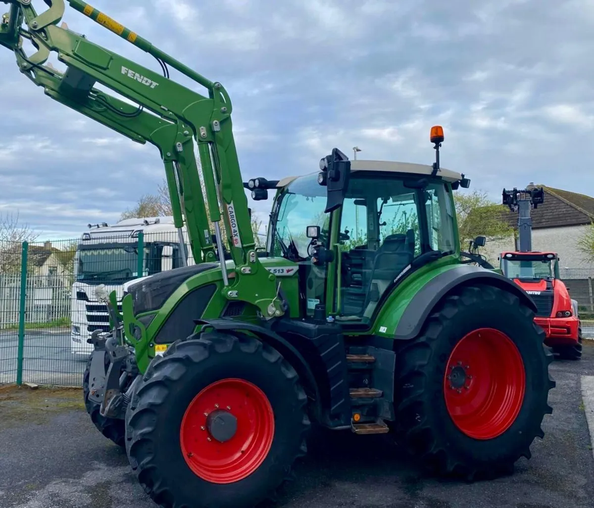 Fendt 513 Vario S4 - €98,000 + VAT - Image 3