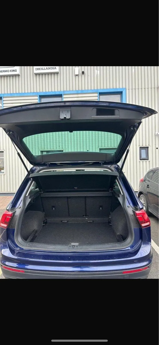 2019 (192) Volkswagen Tiguan - Image 4