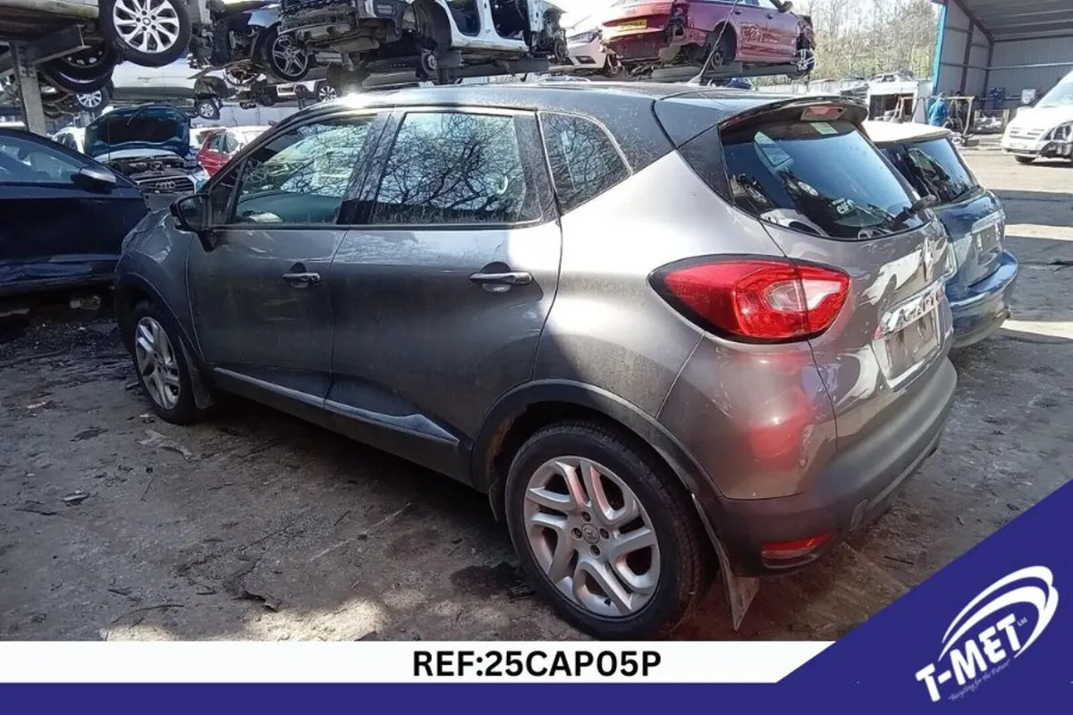 2015 RENAULT CAPTUR BREAKING FOR PARTS - Image 4