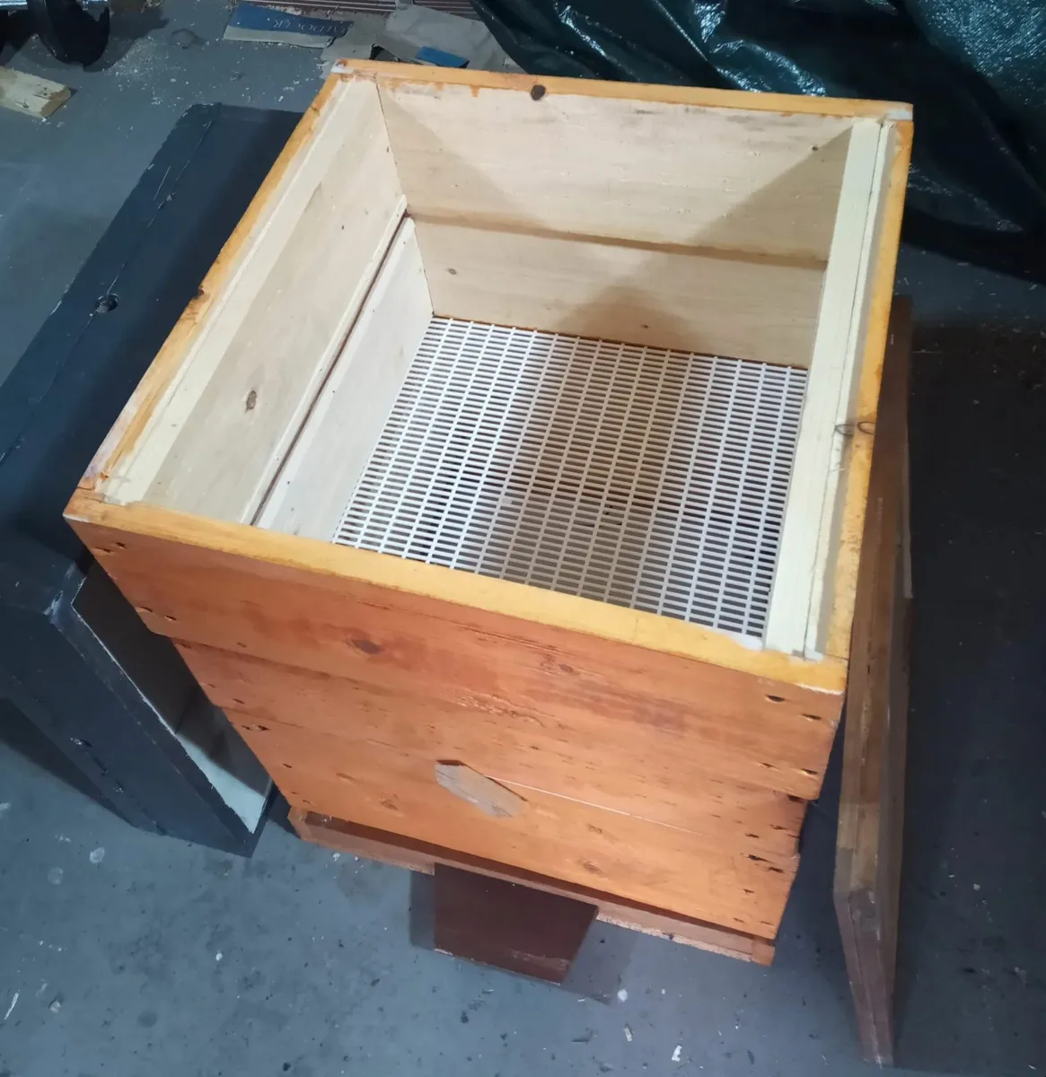 Beehives - Image 4