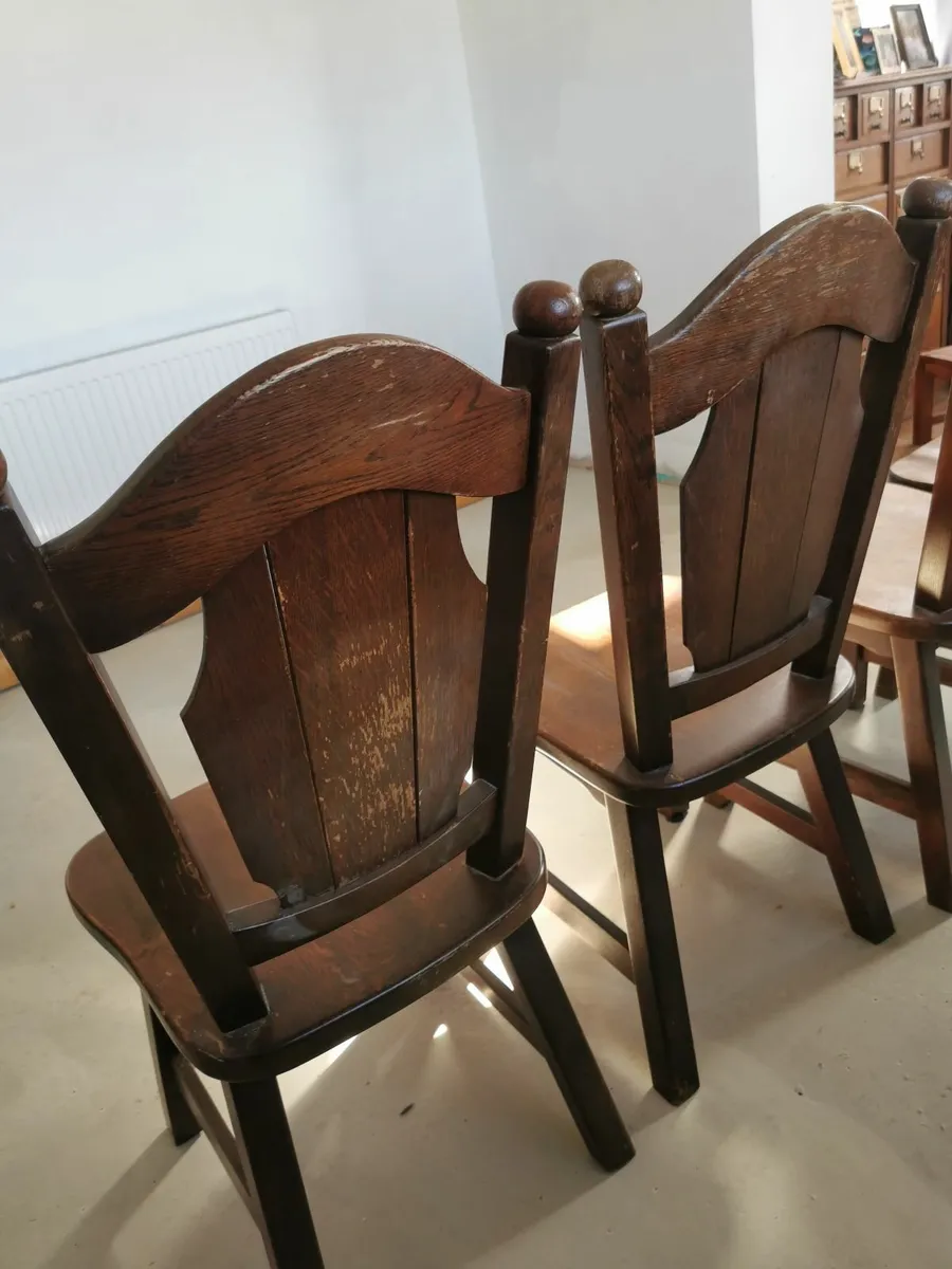 Solid oak Jaycee dining table & 4 oak chairs - Image 4