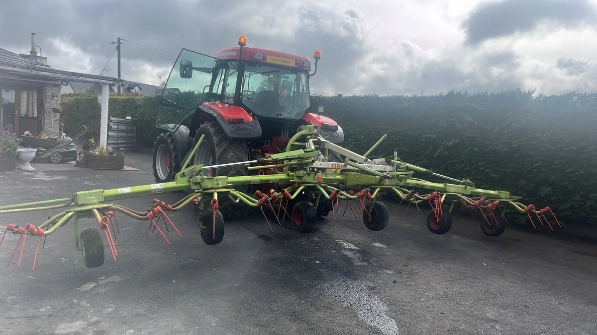 Claas volto 770 Tedder - Image 1