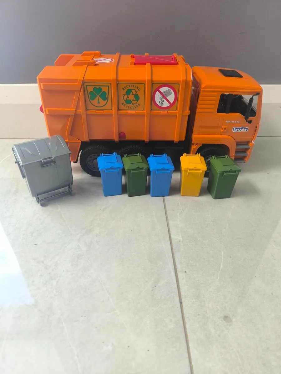 Toys - Image 1