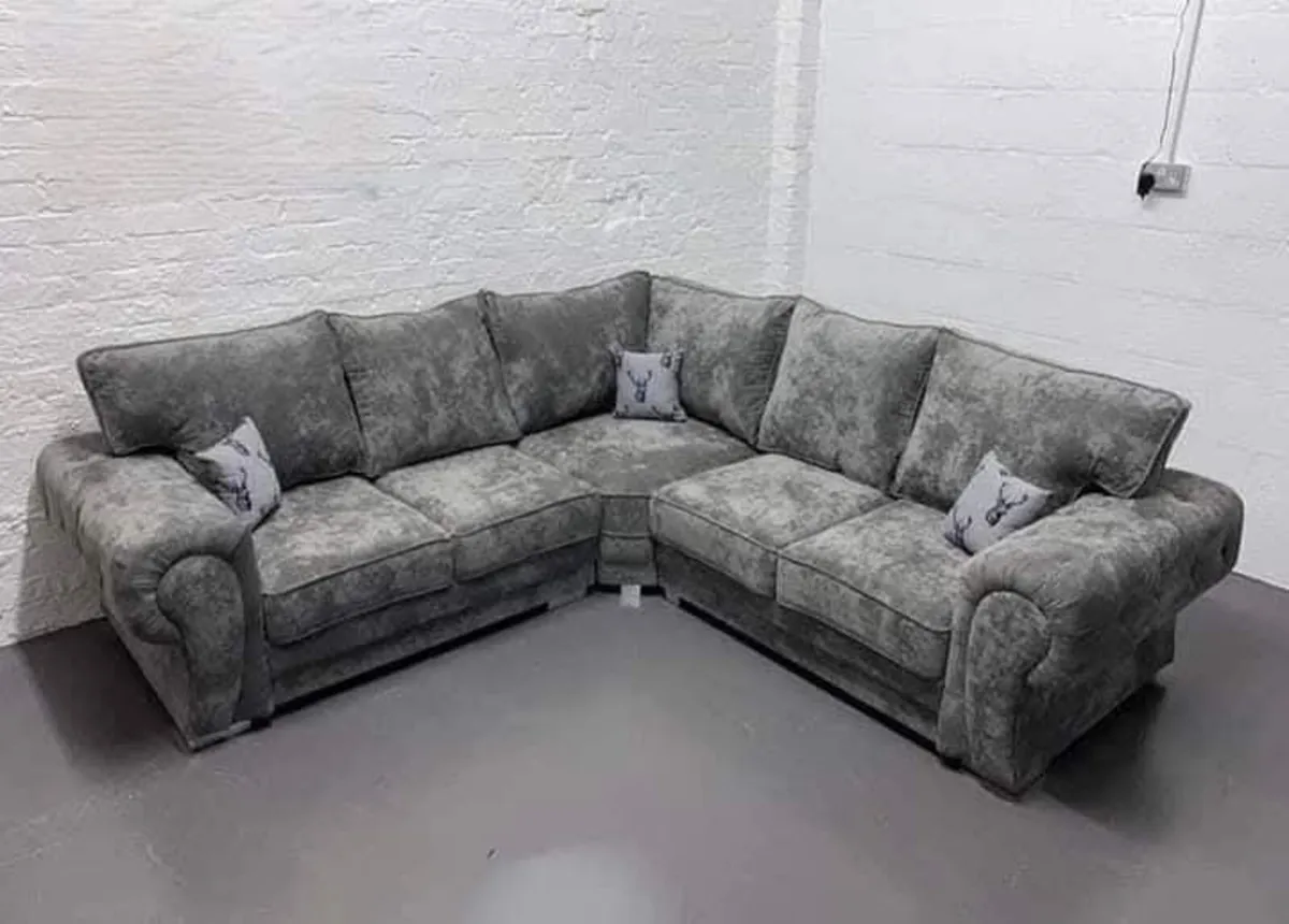 😍all new Verona suite with free delivery 😍 - Image 1