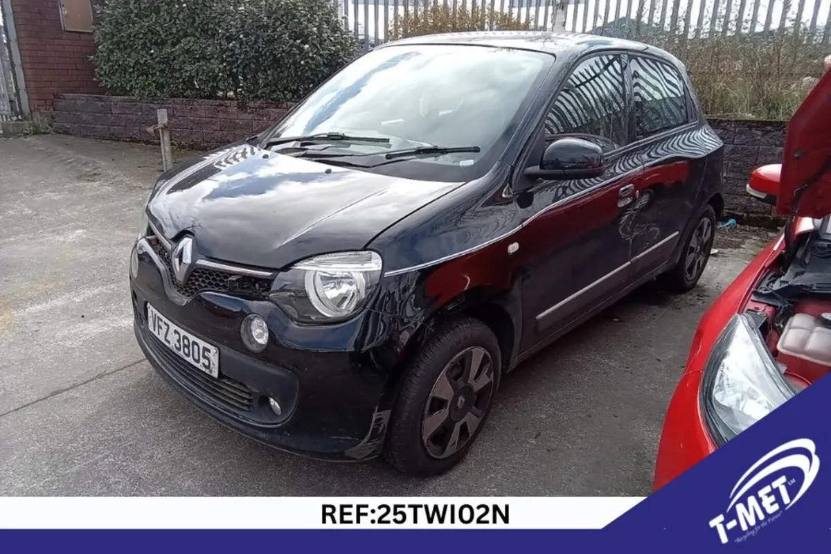 2014 RENAULT TWINGO BREAKING FOR PARTS - Image 1