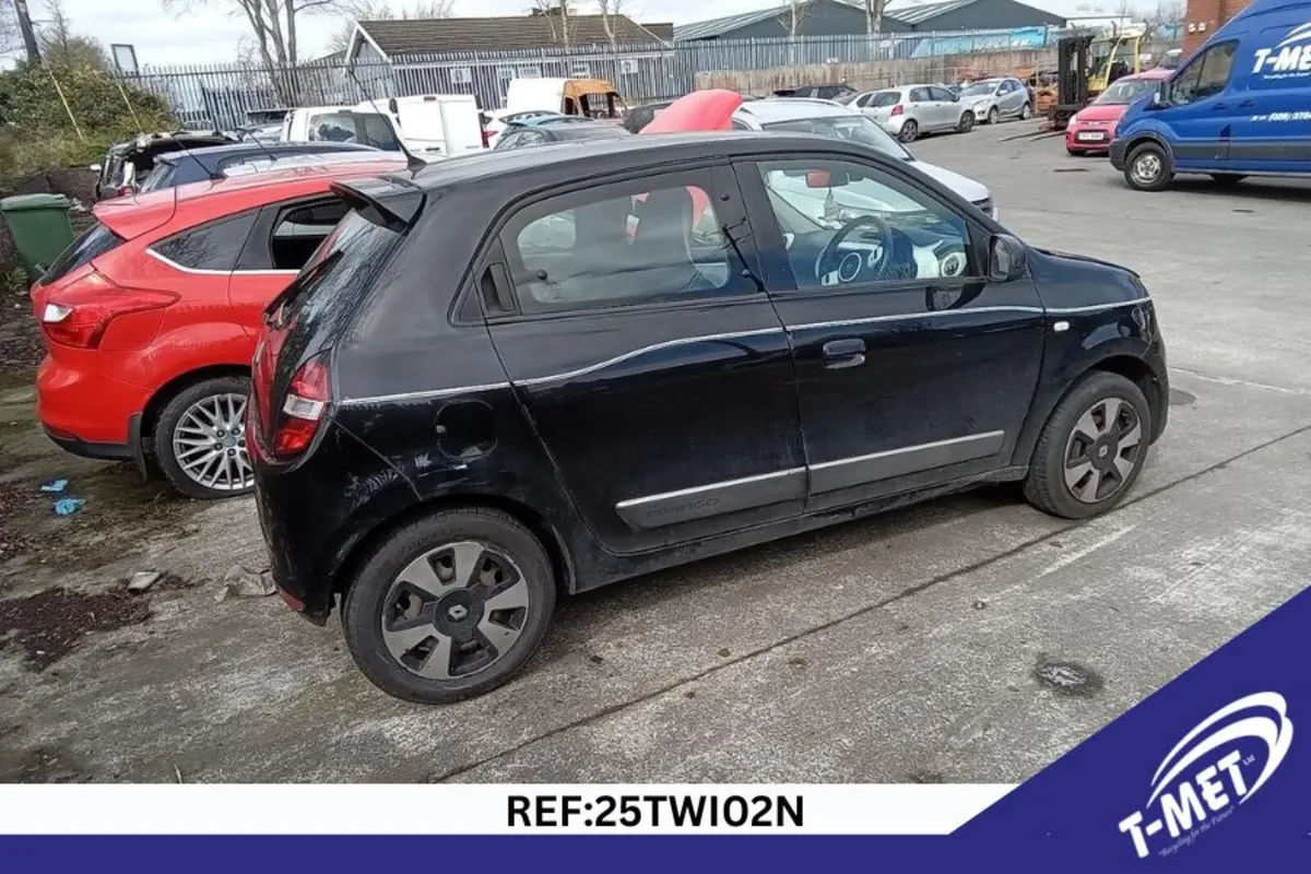 2014 RENAULT TWINGO BREAKING FOR PARTS - Image 4