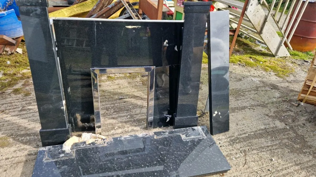Black marble fire place - Image 2
